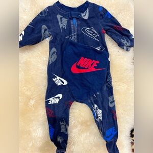 6 months Nike onesie set